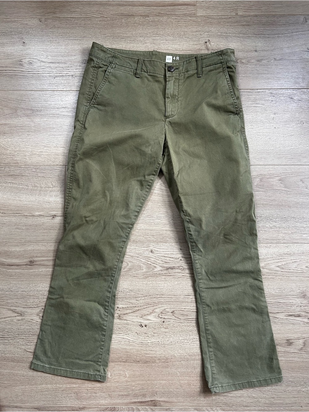 GAP Olive Green Cropped Women's Pants